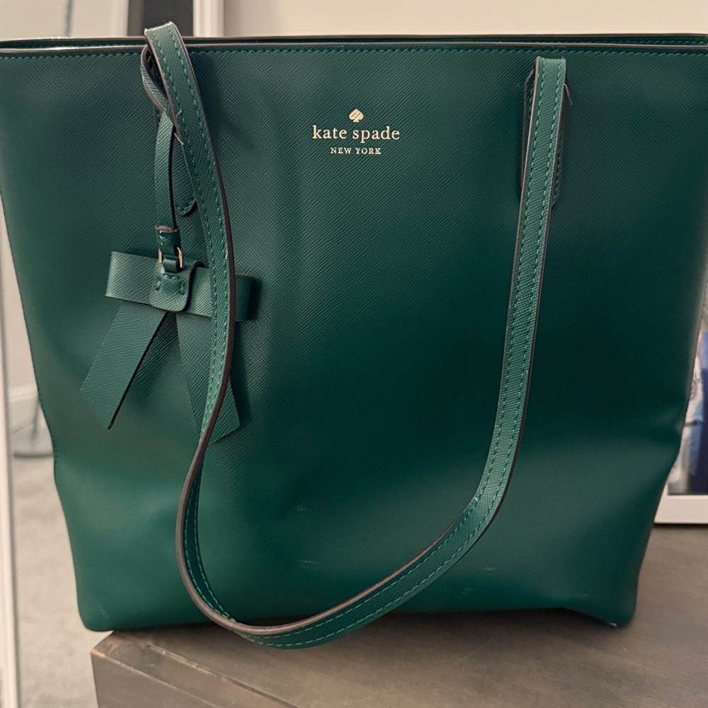 Kate Spade Emerald Green Leather Tote with matching wallet. - Picture 8 of 11